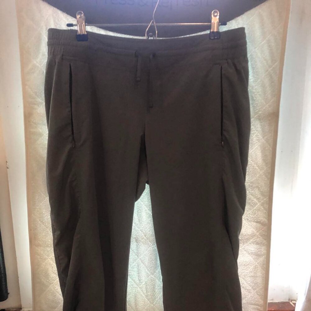 Athleta Pants Women 10 Grey  Recycled Polyester Blend Tie Front Running Sport